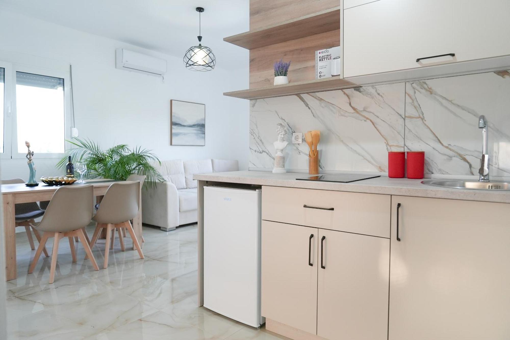 Mar Nero Apartments Bregvija Extérieur photo